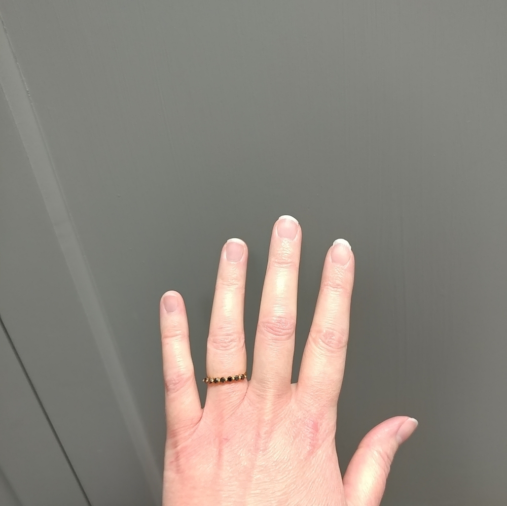 .50 ct. Black Diamond Band 14K Yellow Gold Ring Seven Round Stones Size 7 - Picture 16 of 16